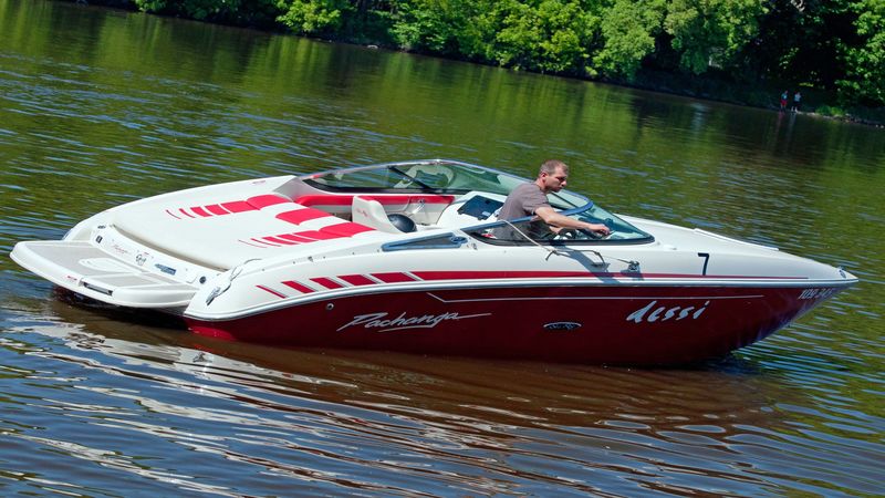 Looking for Quality and Dependable Used Boats for Sale in Winnipeg?