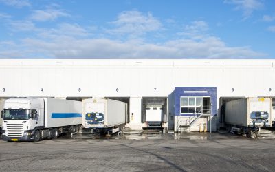 What to Know Before Choosing Enclosed Trailers Bloomington, MN for Your Business