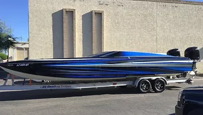 Seasonal Window Graphics to Keep Your Brand Relevant Year-Round in Goodyear, AZ